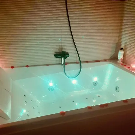 Gite Avec Jacuzzi Pour 14 Personnes, Lacs, Vignobles Proche Kaysersberg Lejlighed